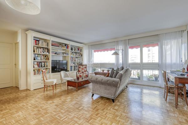 Appartement 5 pièces, 3 chambres, Nanterre limite Rueil €430 000 ** - Référence 15333