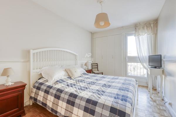 Appartement 5 pièces, 3 chambres, Nanterre limite Rueil €430 000 ** - Référence 15333