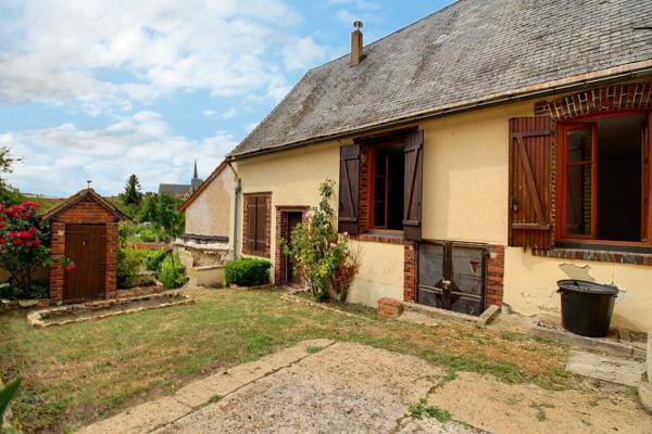 Maison ancienne à renover avec dépendance située à Gallardon