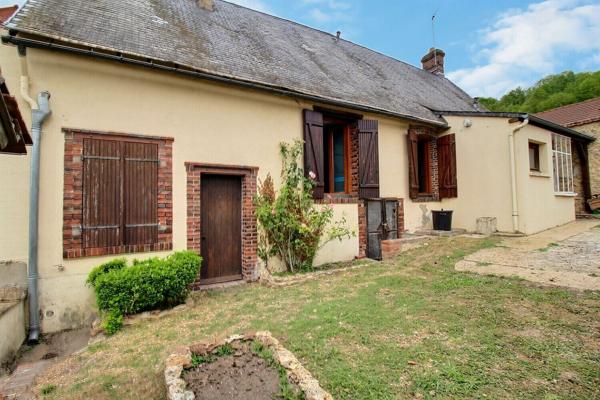 Maison ancienne à renover avec dépendance située à Gallardon