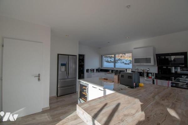 SUPERBE MAISON MODERNE SUR LES HAUTEURS DE LA MOTTE SERVOLEX