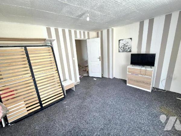 Dans le village de Renoir, en plein secteur viticole de Champagne, venez découvrir cette maison...