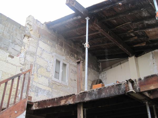 A vendre bâtiment en pierre 43 m² avec DP obtenue à Libourne