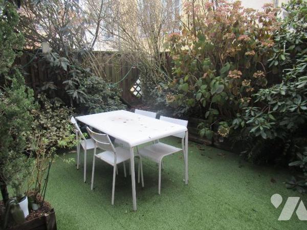 A vendre magnifique maison d'architecte.
Projetez vous au c?ur du centre historique  à bord de...