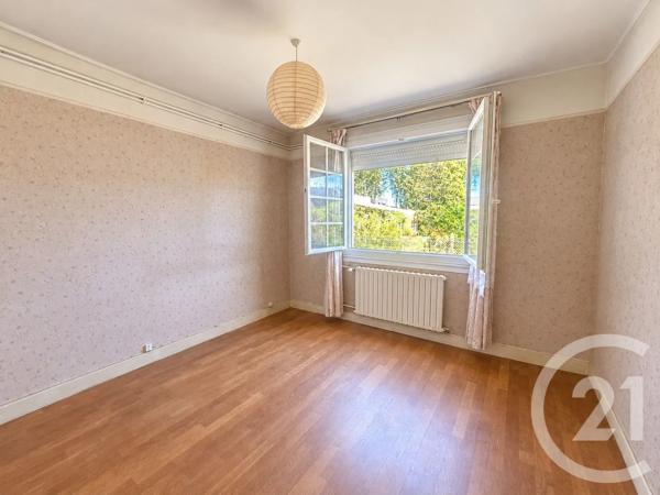 Maison à vendre  4 pièces - 96,39 m 2   AGON COUTAINVILLE  - 50