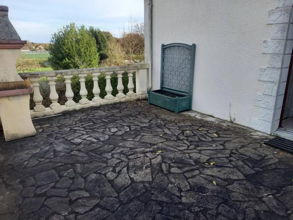 ✨ « Maison familiale avec grand terrain et beau potentiel à Rouziers de Touraine