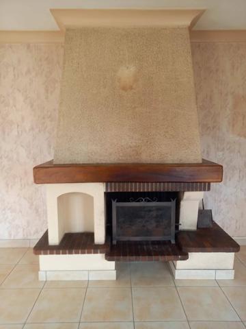 ✨ « Maison familiale avec grand terrain et beau potentiel à Rouziers de Touraine