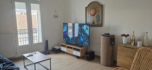 NARBONNE Proche Avenue GAMBETTA Gd F3 de 72.87 m²