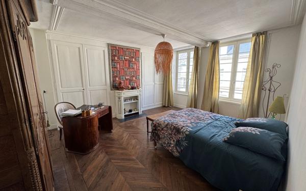 Maison à vendre    6 pièces •  Nogent-le-Rotrou