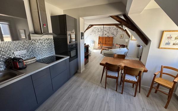 Maison à vendre    6 pièces •  Nogent-le-Rotrou