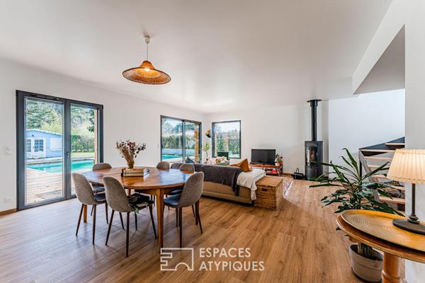 Maison d’architecte rénovée entre forêt et océan