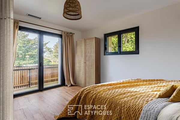 Maison d’architecte rénovée entre forêt et océan