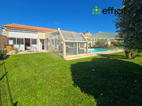 Maison
         10 pièces
        - 473 m² Exclusivité 372 000 € *