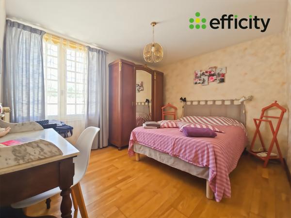 Maison
         10 pièces
        - 473 m² Exclusivité 372 000 € *