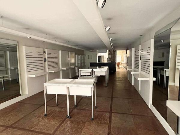 Immeuble Nontron 315 m2