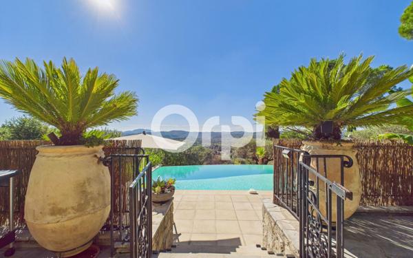 Maison à vendre    10 pièces • 228,77 m2 Montauroux