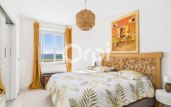 Maison à vendre    10 pièces • 228,77 m2 Montauroux