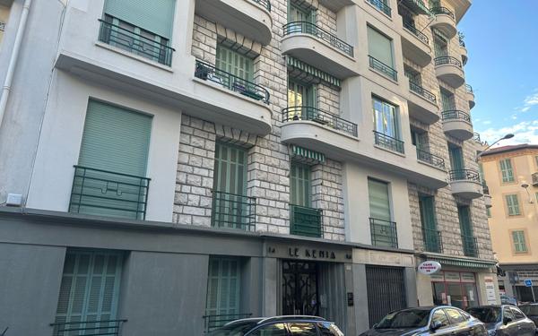 Appartement à vendre    3 pièces • 66,50 m2 Nice
