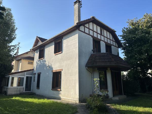 Maison 9 pièces - 183 m² Exclusivité efficity