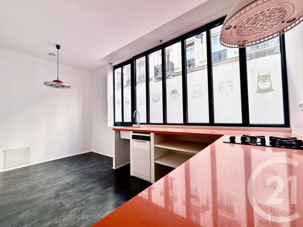 Appartement F3 à vendre  3 pièces - 77,97 m 2   PARIS  - 75011