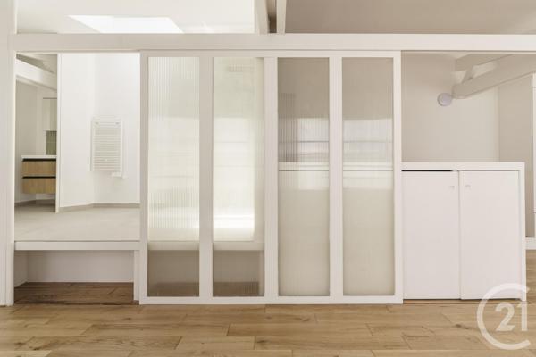 Appartement F3 à vendre  3 pièces - 77,97 m 2   PARIS  - 75011