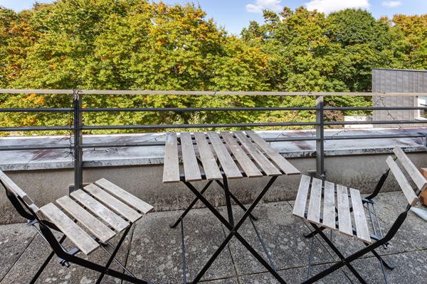 T3 de 62 m² dernier étage avec grande terrasse et 2 places de stationnement,  
Nantes 44300