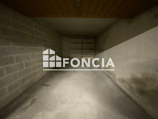 Location Parking - AVENUE JACQUES PILLEMENT Hyeres Les Palmiers 83400