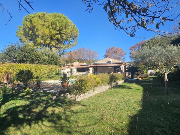 Caveirac (30820) Viager occupé - F 74 ans - Caveirac