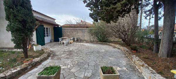 Petite maison 1 chambre avec extérieur.