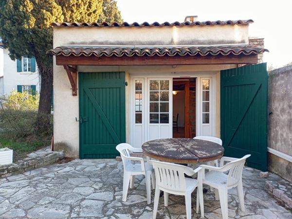 Petite maison 1 chambre avec extérieur.