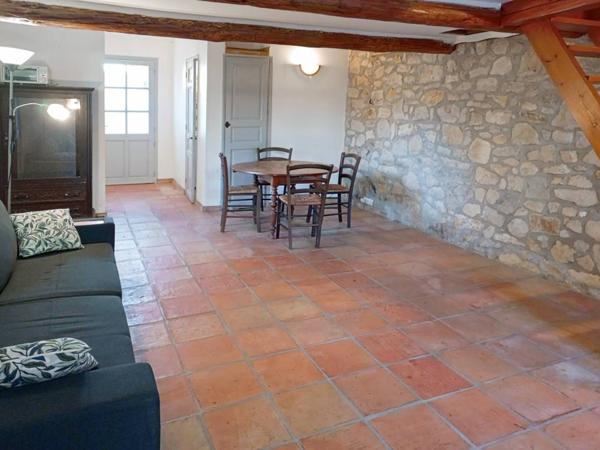 Petite maison 1 chambre avec extérieur.