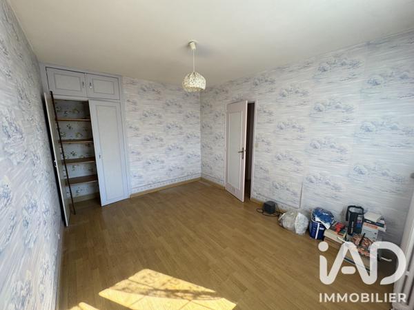 Maison à vendre 6 pièces 88,4 m² Saint-Denis-de-l'Hôtel