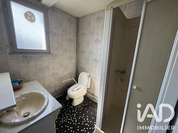 Maison à vendre 6 pièces 88,4 m² Saint-Denis-de-l'Hôtel