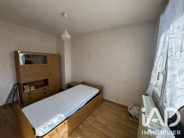 Maison à vendre 6 pièces 88,4 m² Saint-Denis-de-l'Hôtel