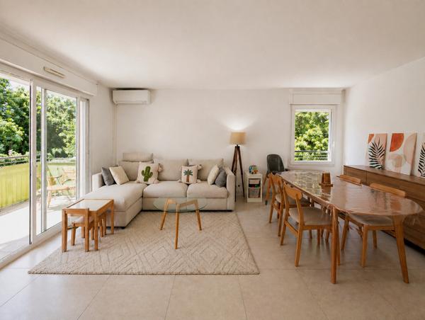 MAGNIFIQUE APPARTEMENT PISCINE GARAGE