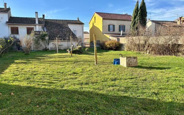 Maison à vendre    9 pièces • 215 m2 Guitalens-L'Albarède