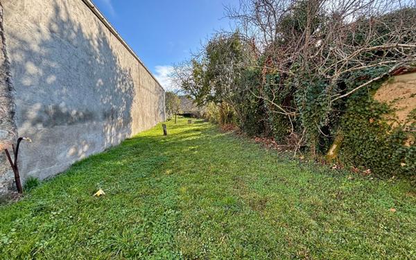 Maison à vendre    9 pièces • 215 m2 Guitalens-L'Albarède