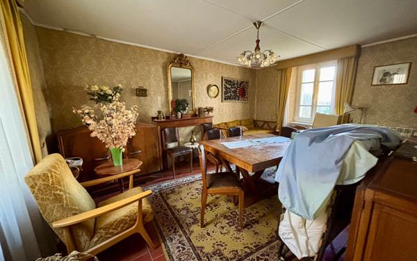 Maison à vendre    9 pièces • 215 m2 Guitalens-L'Albarède