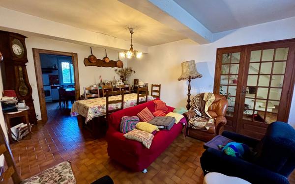 Maison à vendre    9 pièces • 215 m2 Guitalens-L'Albarède