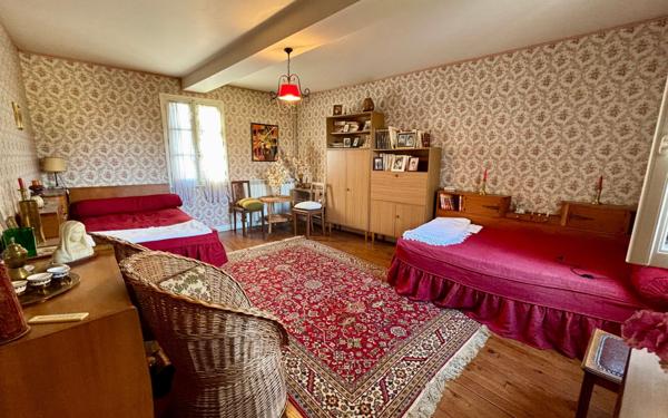 Maison à vendre    9 pièces • 215 m2 Guitalens-L'Albarède