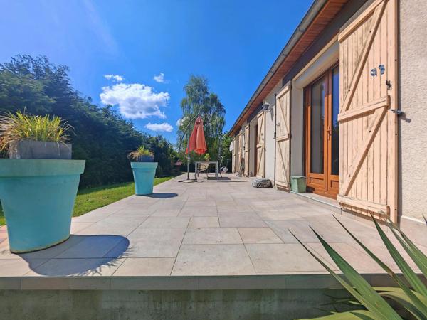 Pavillon 6 pièces dans un environnement au cœur de la forêt