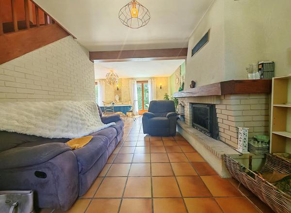 Pavillon 6 pièces dans un environnement au cœur de la forêt