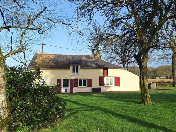 Maison à vendre à Saint-Brieuc-de-Mauron dans le Morbihan (56430), ref : 05938