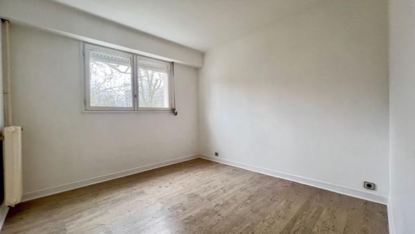 APPARTEMENT 4 PIÈCES À ÉVRY, 89 M² AVEC BALCONS, BOX ET CAVE