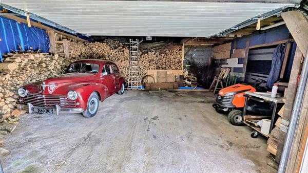 Longère 6 pièces 140 M2 à ROMAGNE avec dépendances et terrain