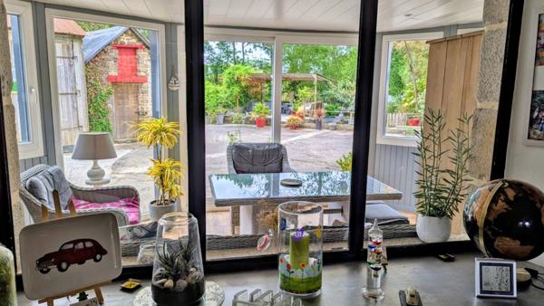 Longère 6 pièces 140 M2 à ROMAGNE avec dépendances et terrain