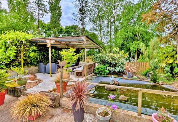 Longère 6 pièces 140 M2 à ROMAGNE avec dépendances et terrain