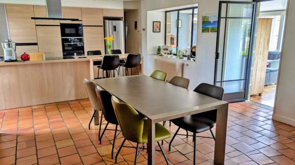 Longère 6 pièces 140 M2 à ROMAGNE avec dépendances et terrain