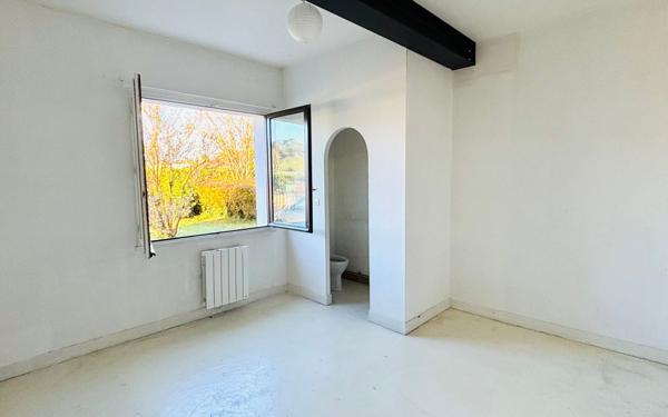 Maison à vendre    7 pièces •  Angresse