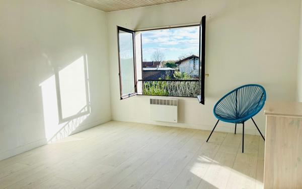 Maison à vendre    7 pièces •  Angresse